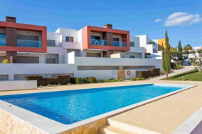 Albufeira Sunny Apartment 3 With Pool by Homing